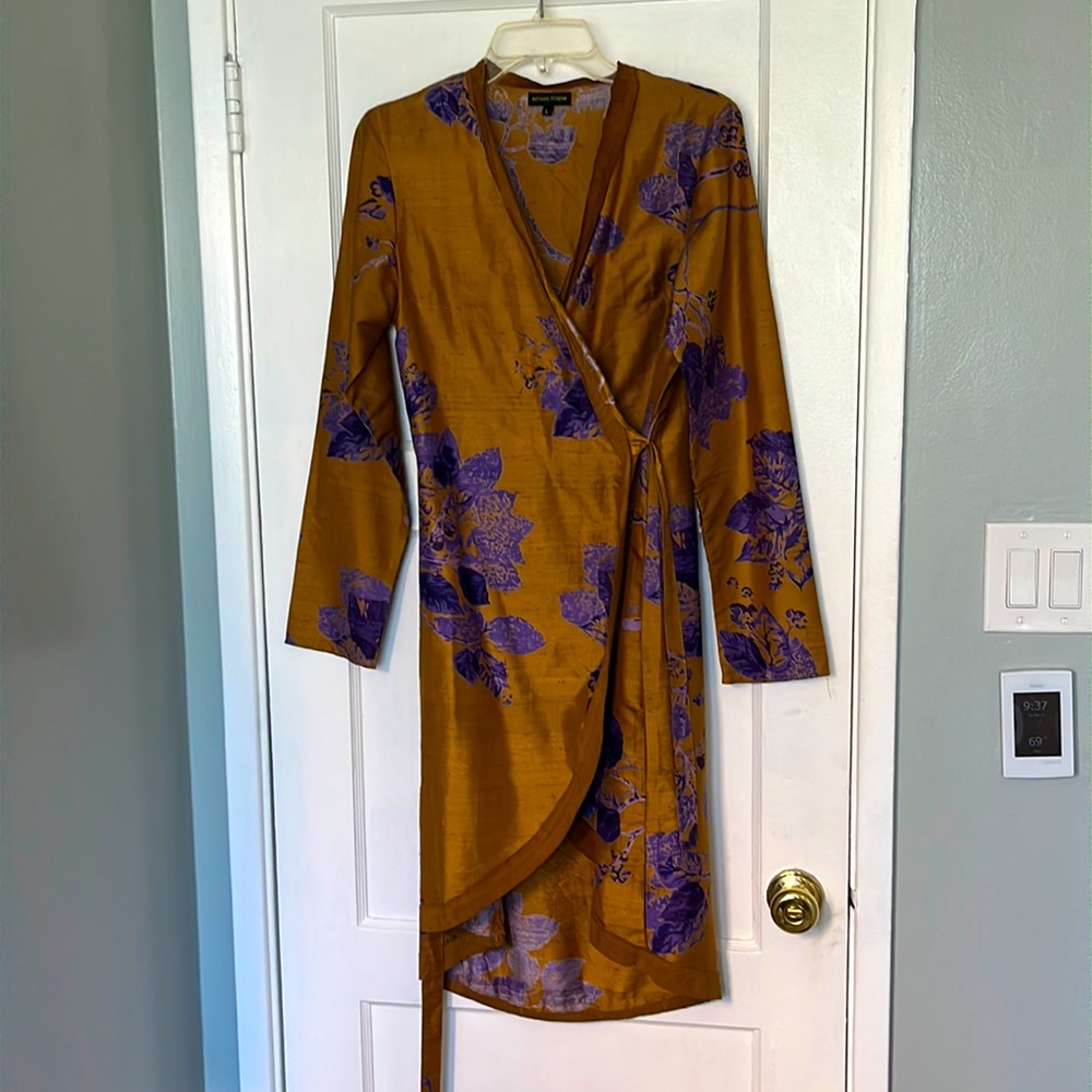 🌸one of a kind Aoyama Itchome silk wrap around tunic w/ suede trim🌸